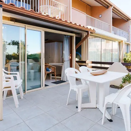 T3 Avec Terrasse, Veranda Et Piscine, A 100m De La Mer! Parking, Animaux Acceptes - Fr-1-409-179 Gruissan