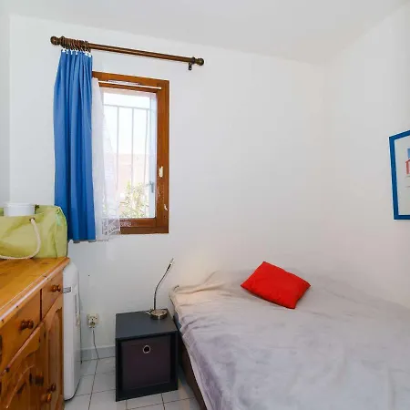 Apartment T3 Avec Terrasse, Veranda Et Piscine, A 100m De La Mer! Parking, Animaux Acceptes - Fr-1-409-179 Gruissan